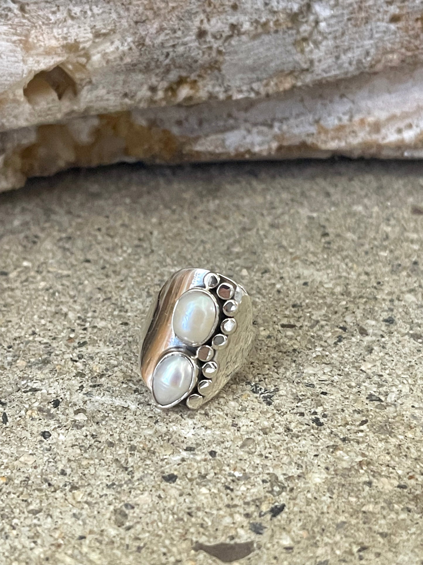 2 Pearls Decorative Sterling Silver Ring