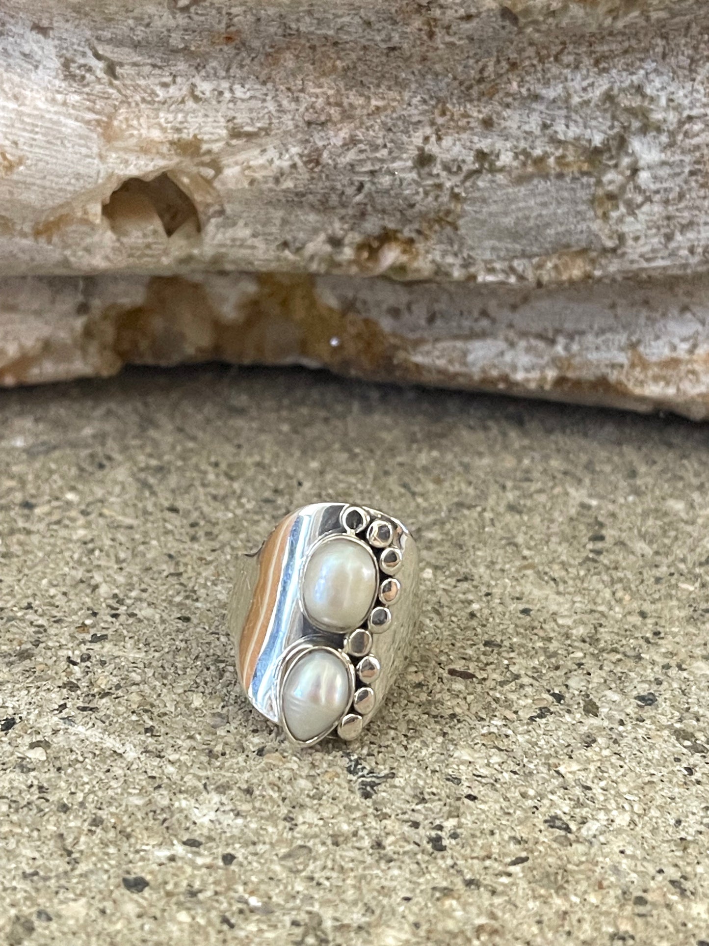 2 Pearls Decorative Sterling Silver Ring