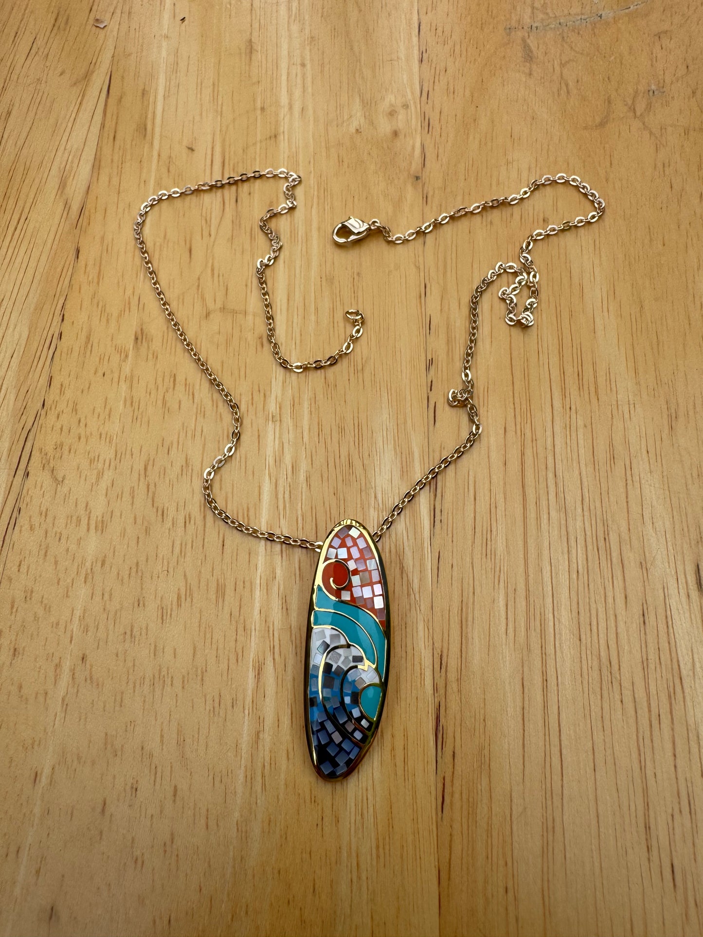 "THE WAVES MOVEMENT" Mosaic Necklace