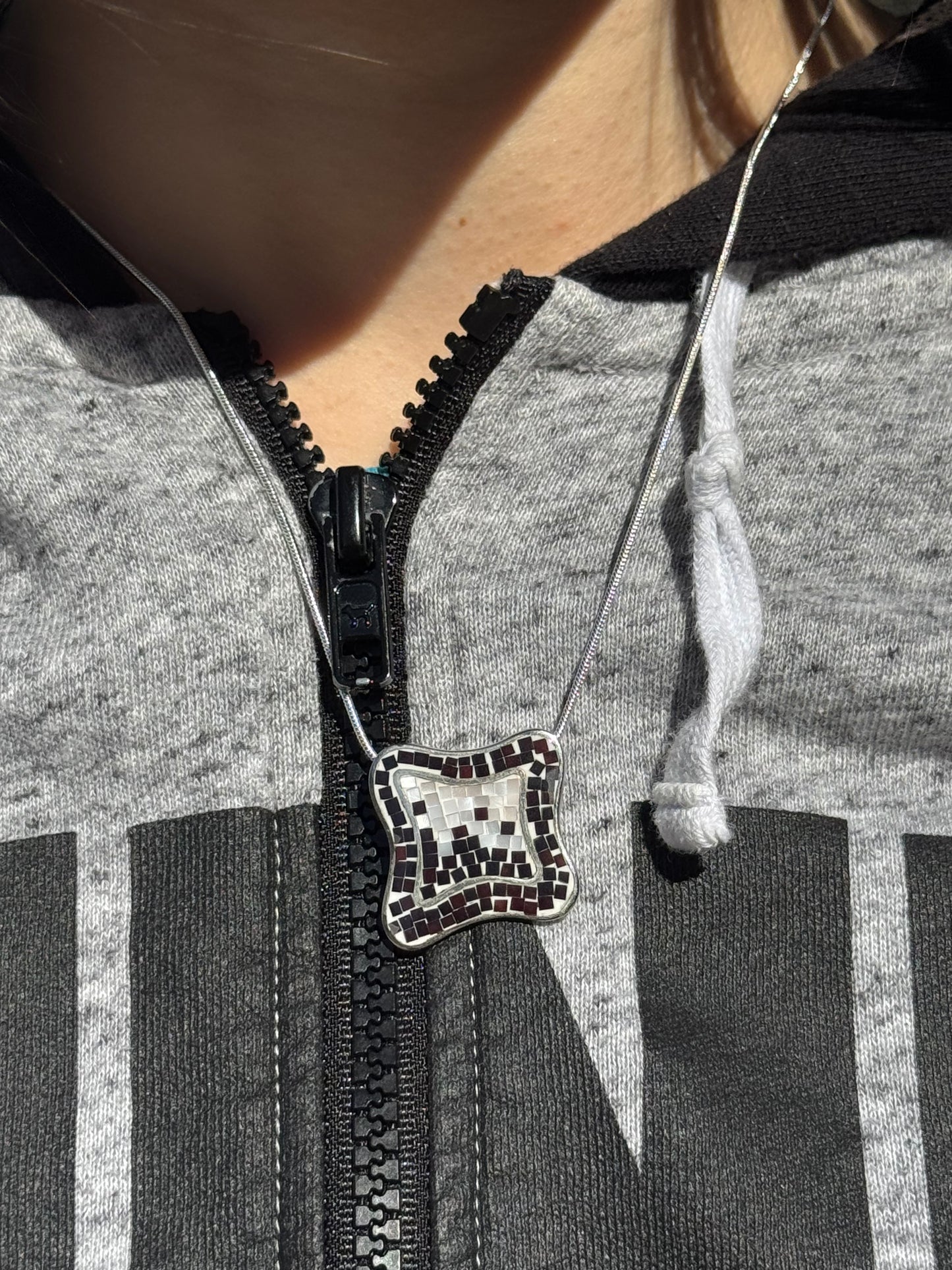 FREE FORM BLACK AND WHITE MOTHER OF PEARL NECKLACE