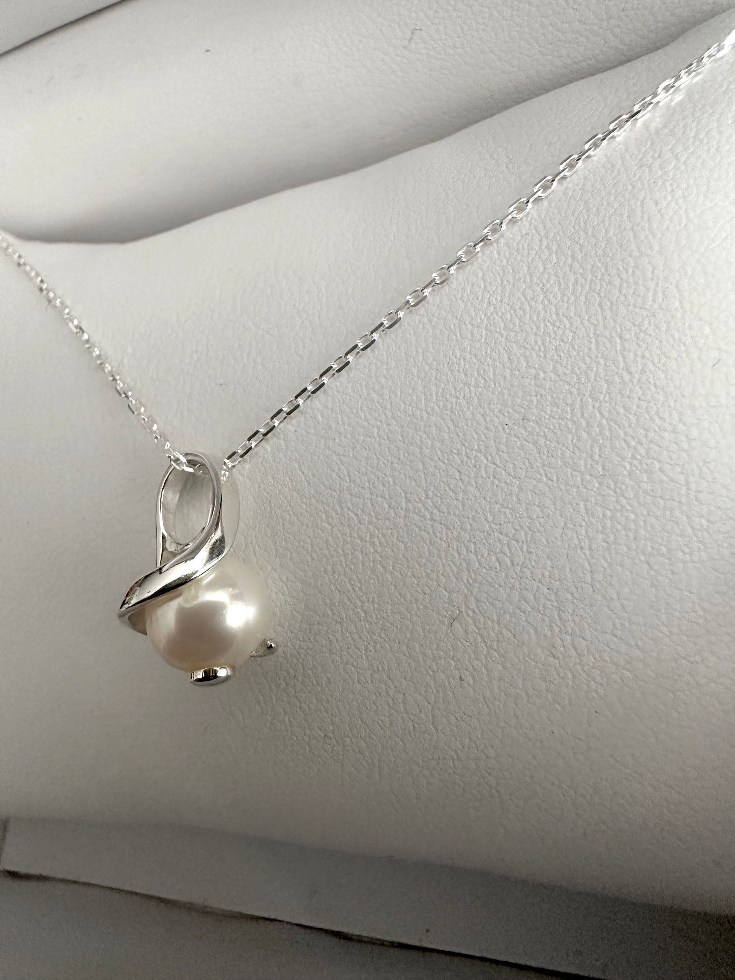 Pearl Pendant Sterling Silver Necklace