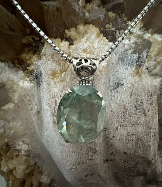 Green Obsidian Faceted Oval Sterlng Silver Necklace