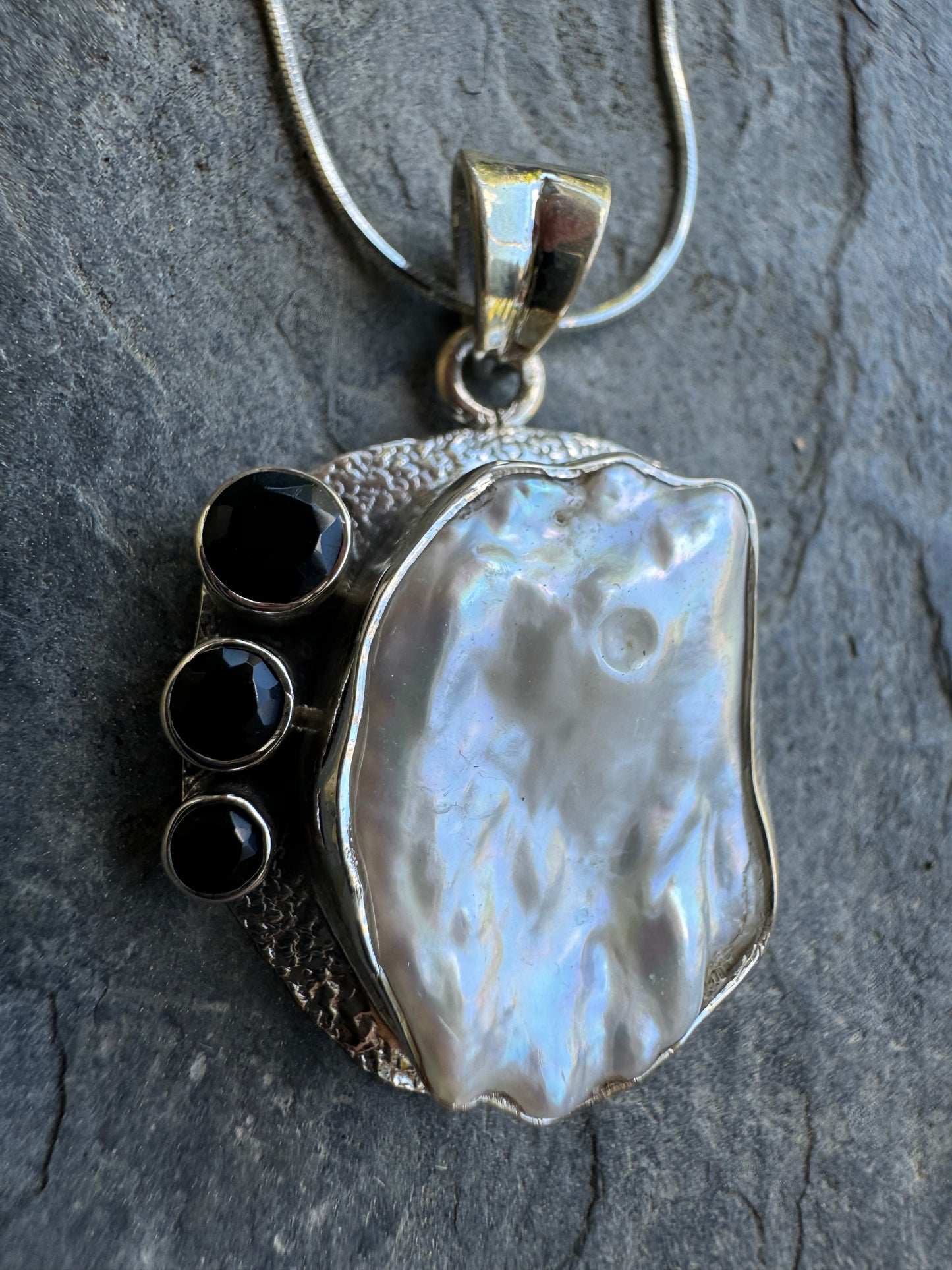 The Black Onyx Pearl Necklace