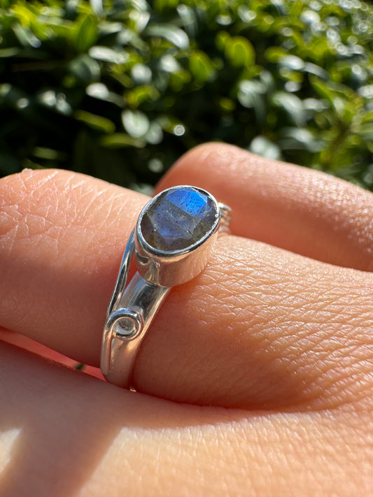 Fairy Light Labradorite Ring