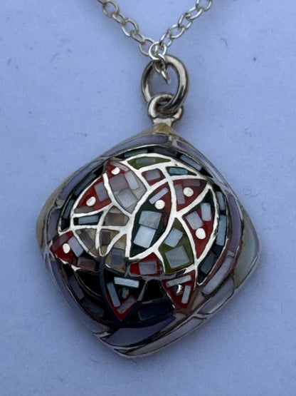 Multi-Color Mother of Pearl Necklace