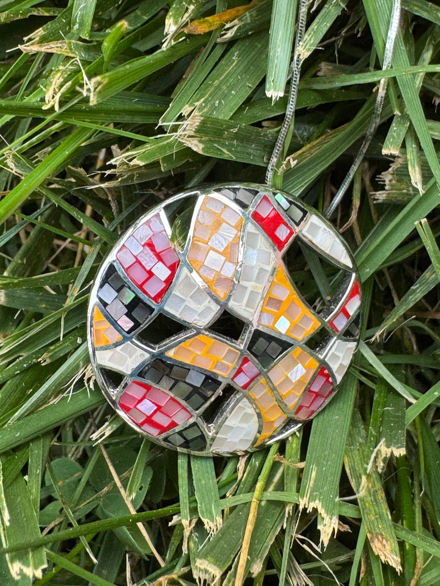 round multi color mother of pearl  mosaice sterling necklace