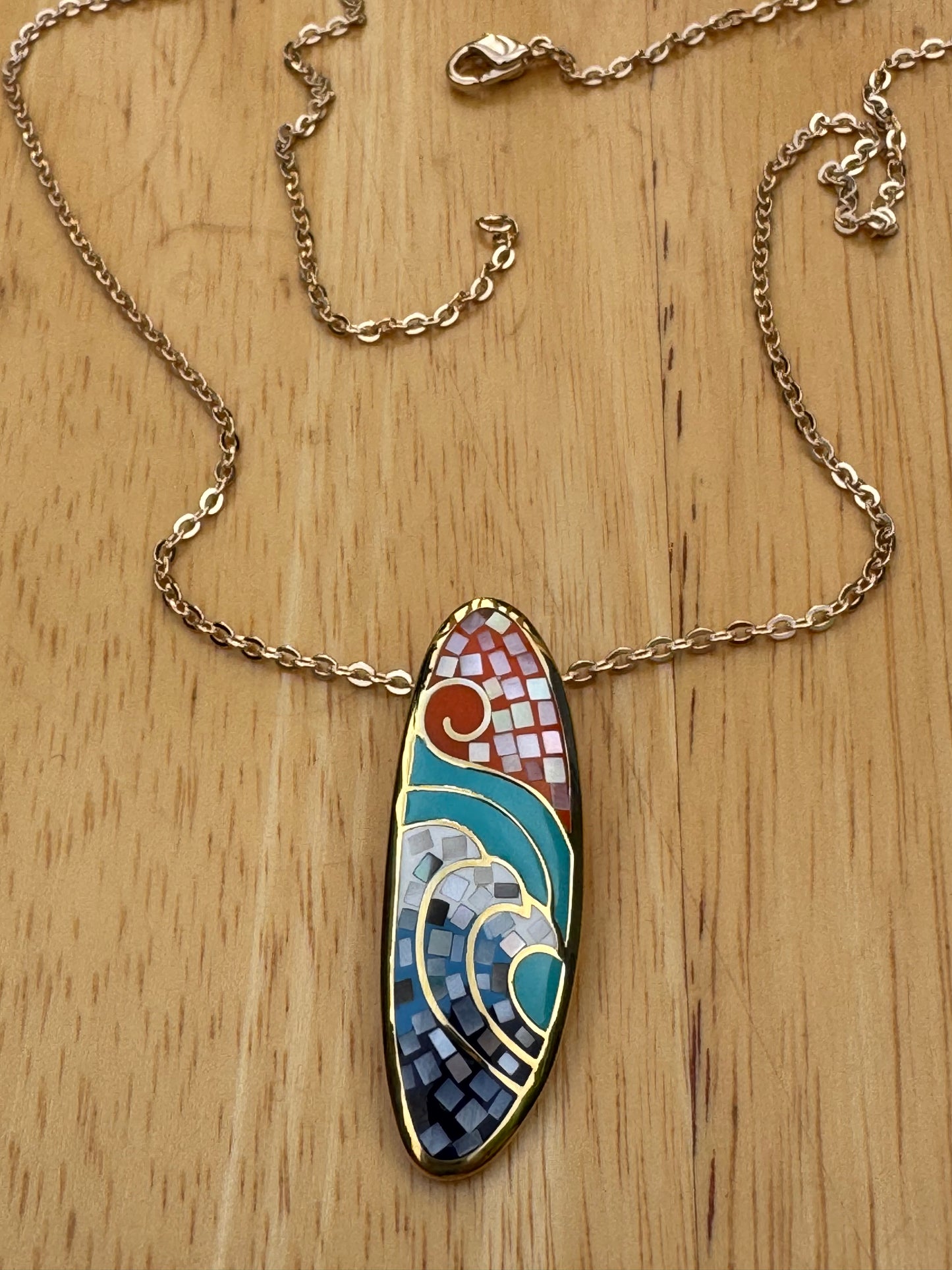 "THE WAVES MOVEMENT" Mosaic Necklace