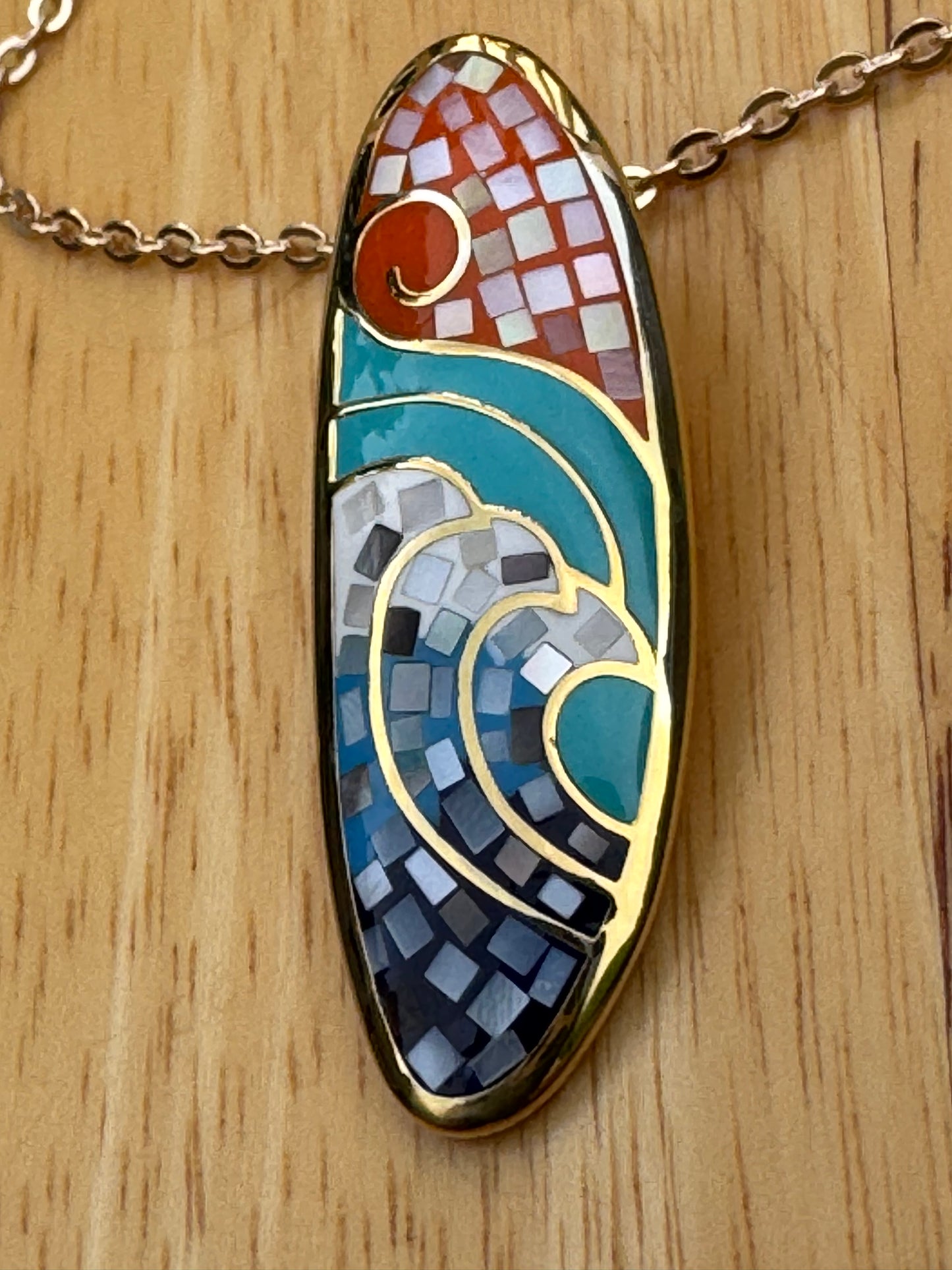 "THE WAVES MOVEMENT" Mosaic Necklace