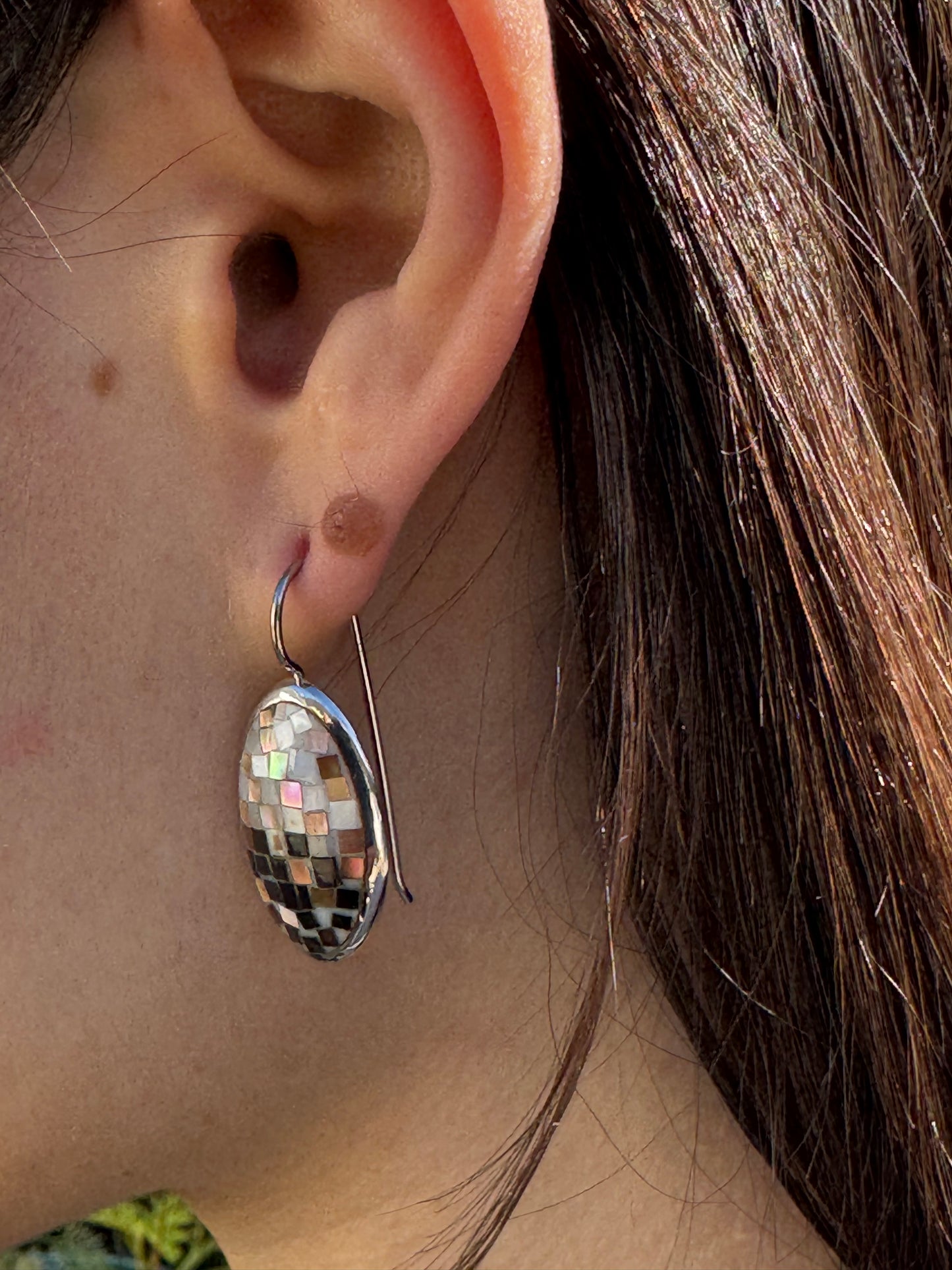 OVAL BROWN AND BLACK LONG STERLING WIRE EARRINGS