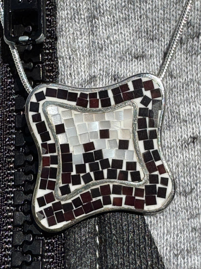 FREE FORM BLACK AND WHITE MOTHER OF PEARL NECKLACE