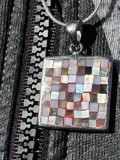 SQUARE BROWN AND WHITE MOSAICE NECKLACE