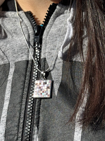 SQUARE BROWN AND WHITE MOSAICE NECKLACE