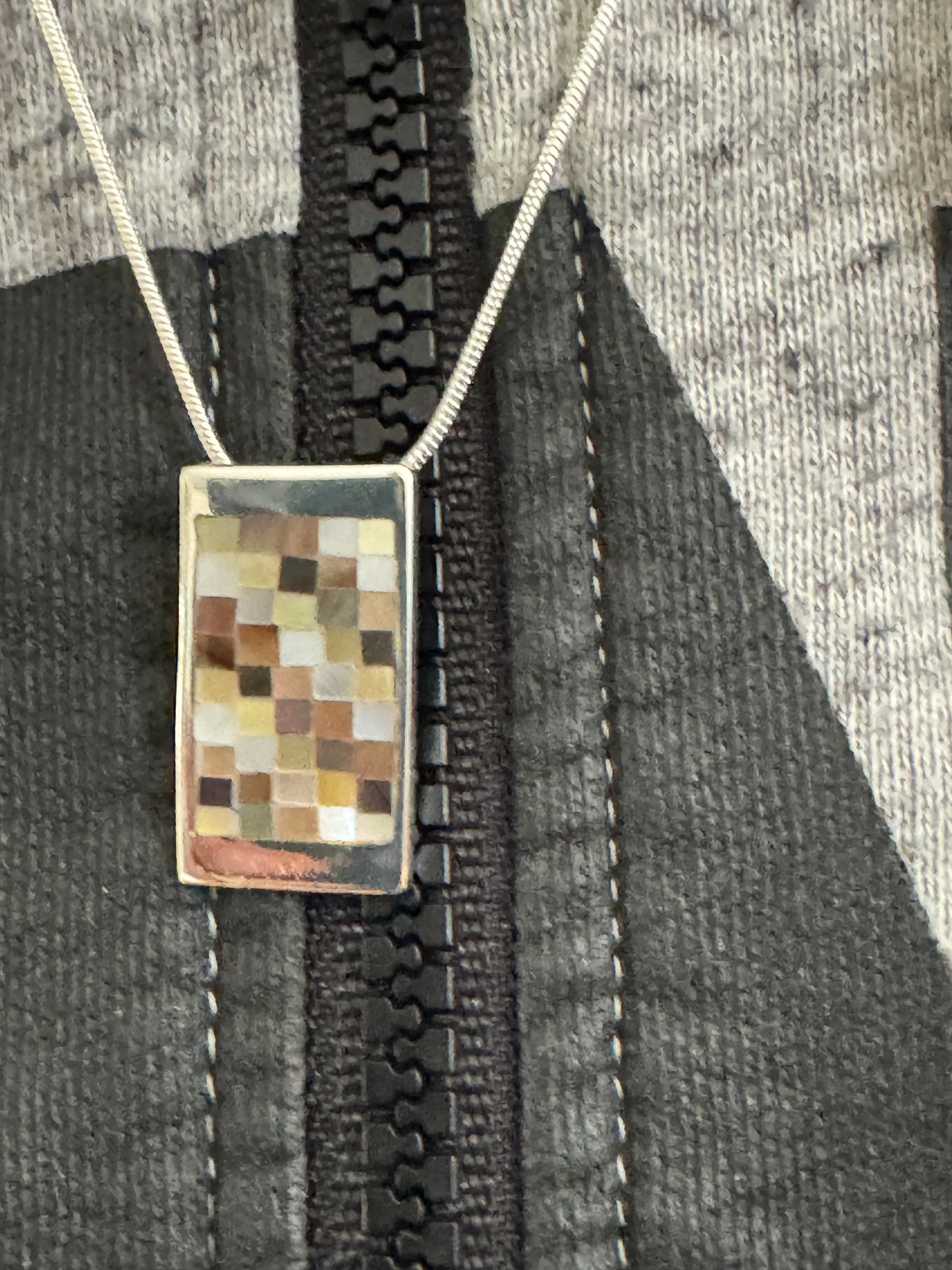 RECTANGEL BROWN AND WHITE MOTHER OF PEARL NECKLACE