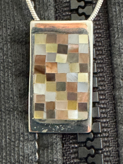 RECTANGEL BROWN AND WHITE MOTHER OF PEARL NECKLACE