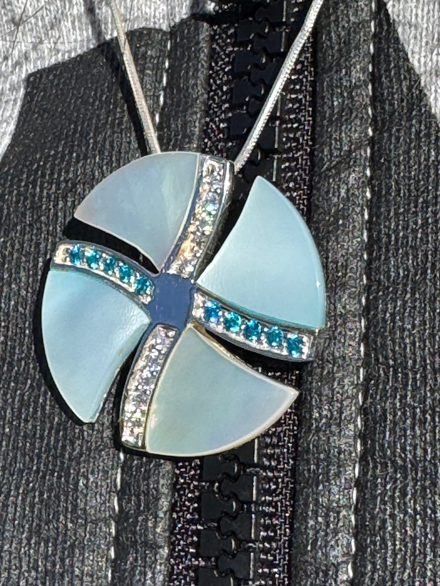 BIG WHITE AND BLUE MOTHER OF PEARL WITH WHITE AND BLUE CRYSTALS STERLING NECKLACE