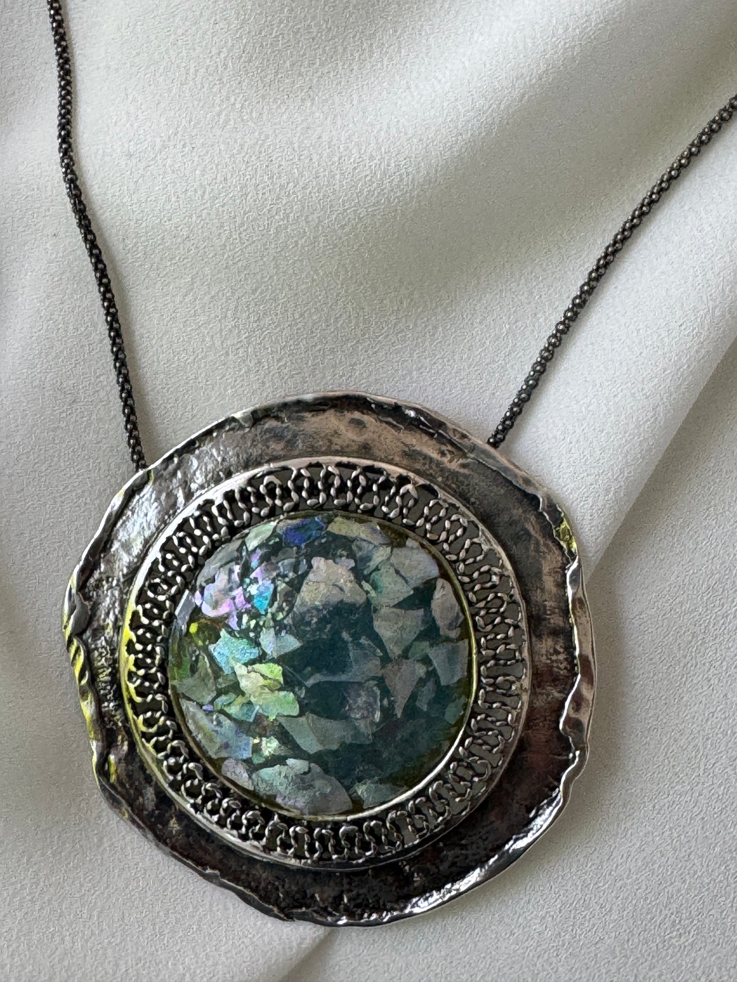BIG ROUND  ROMAN GLASS NECKLACE