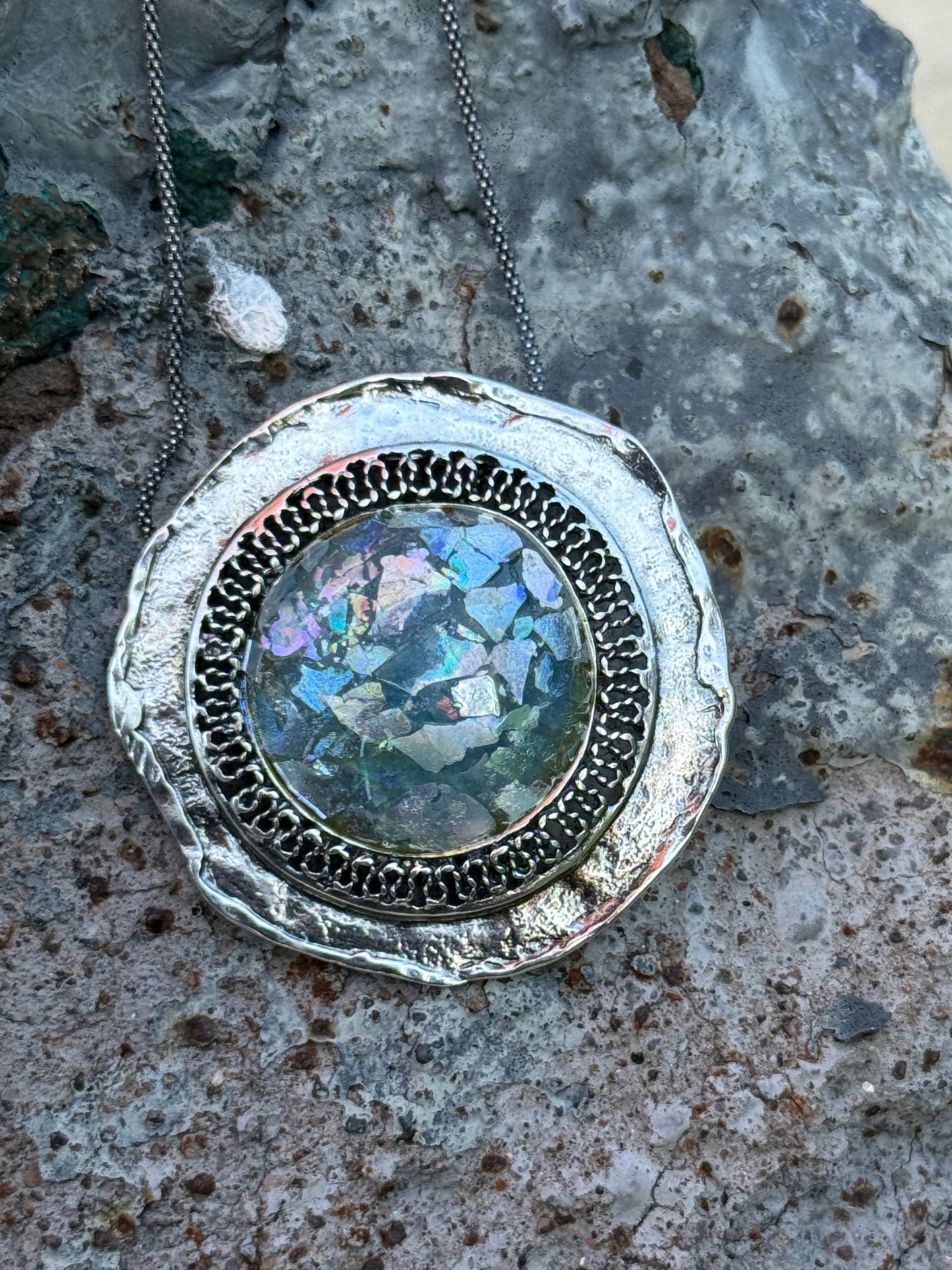 BIG ROUND  ROMAN GLASS NECKLACE
