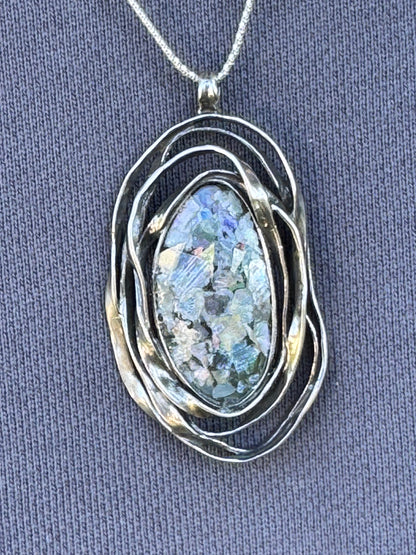 THE 3 OVAL CIRCLES
