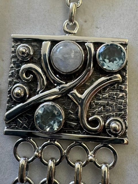 Sterling Silver Bracelet with Blue Topaz and Moonstone