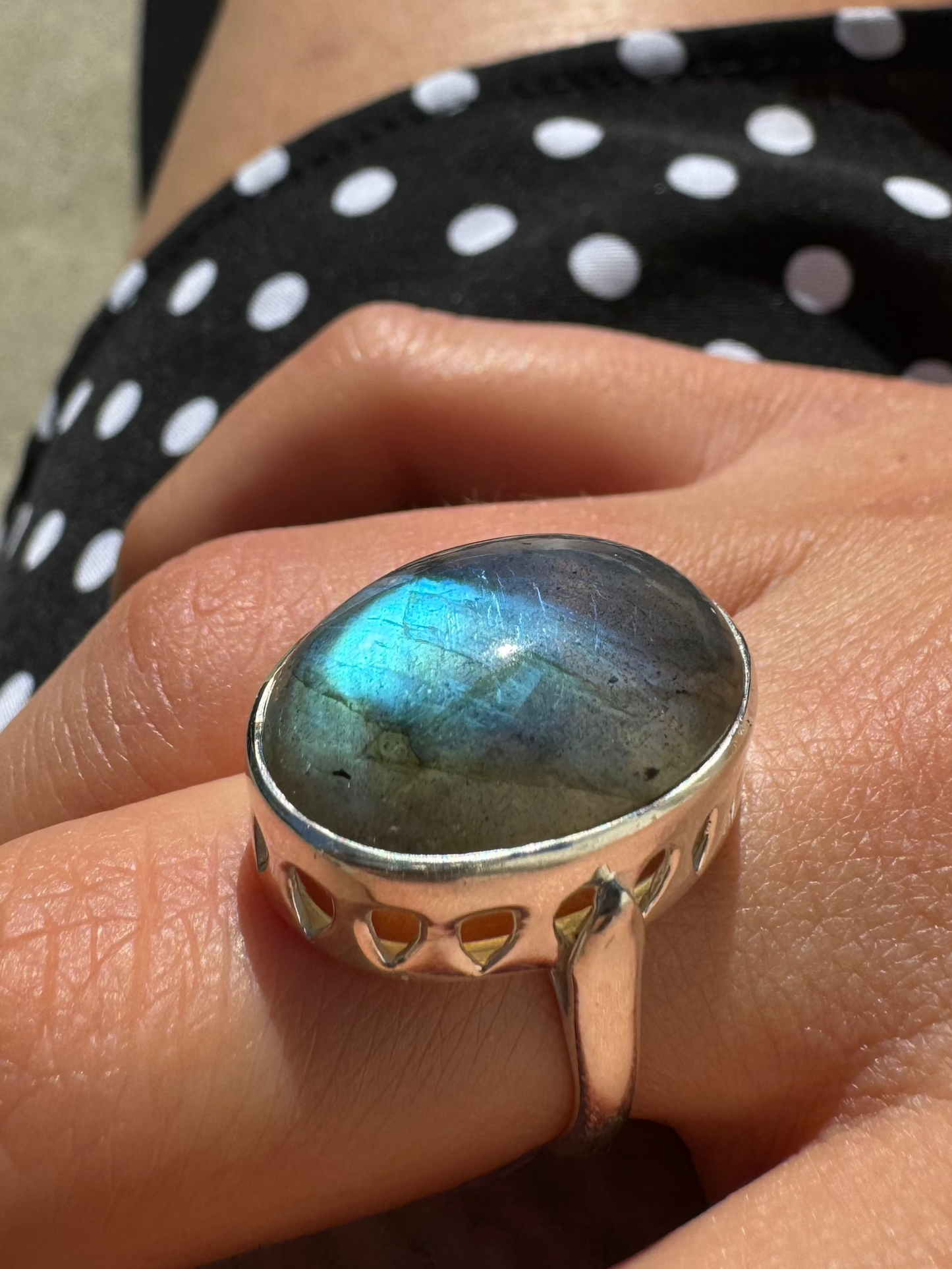 Oval Labradorite Ring
