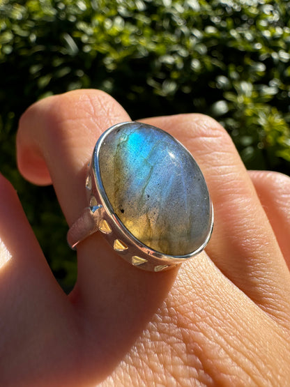 Oval Labradorite Ring