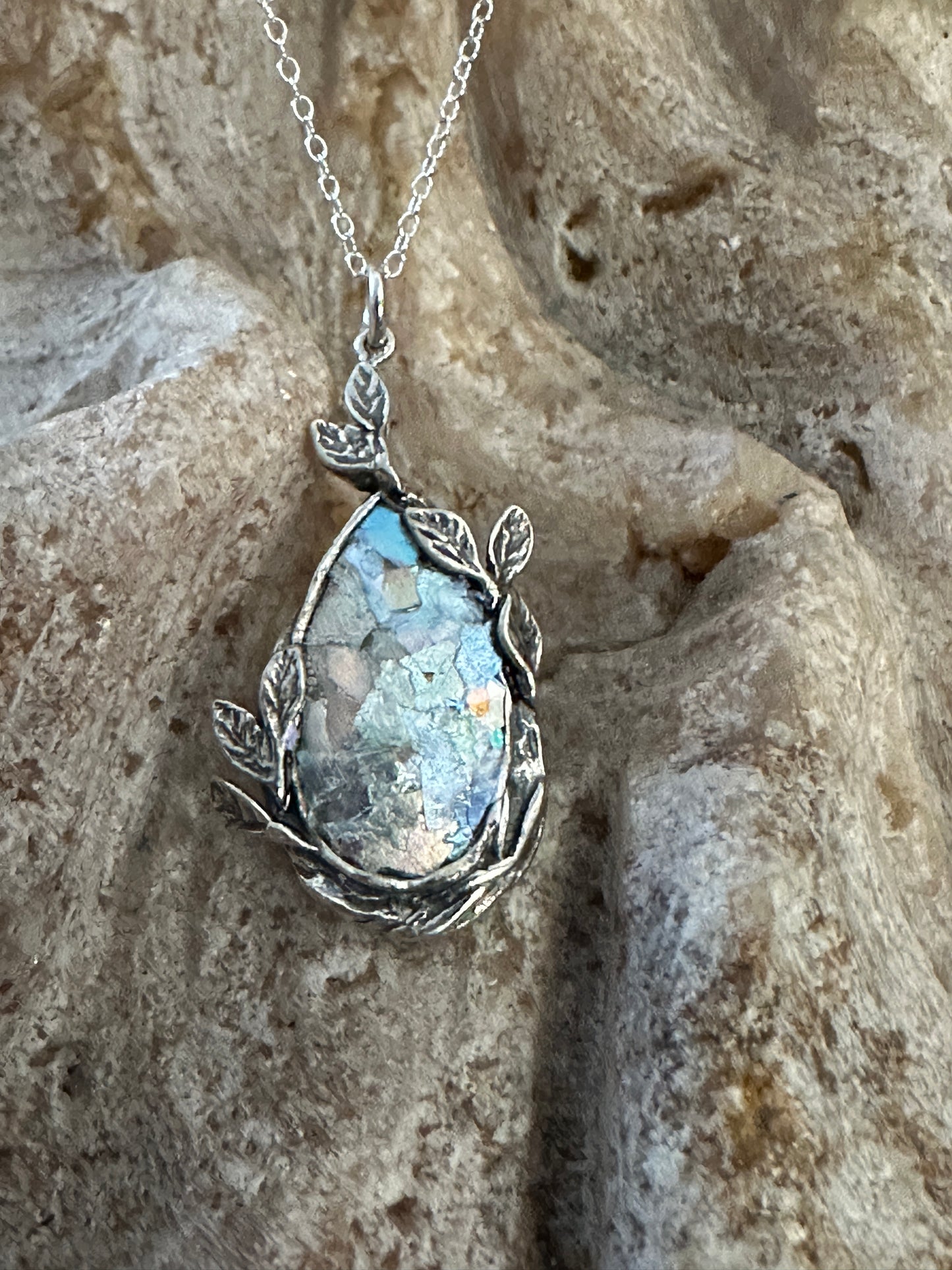 Enchanted Leaffall Necklace