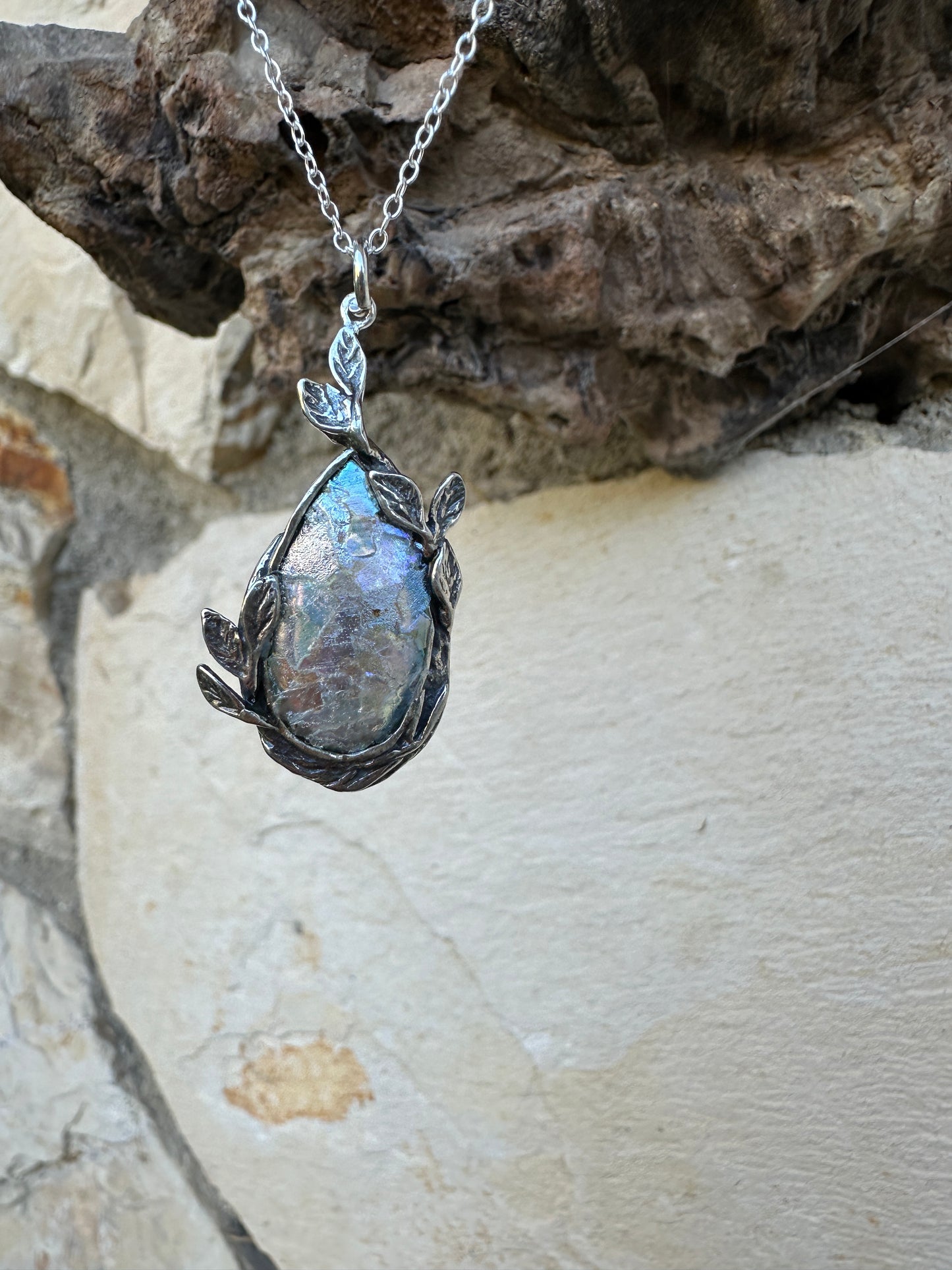 Enchanted Leaffall Necklace