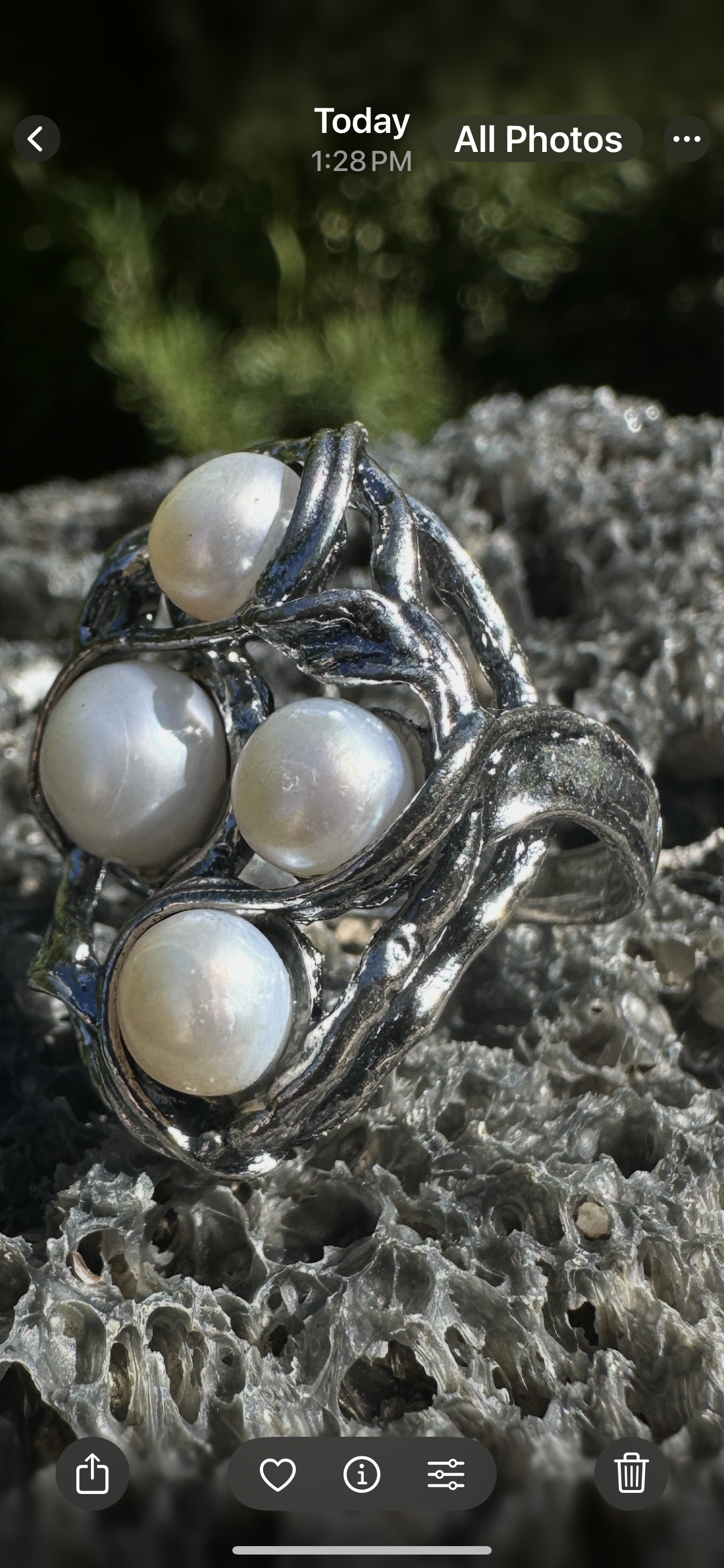 The Pearls Vine Ring